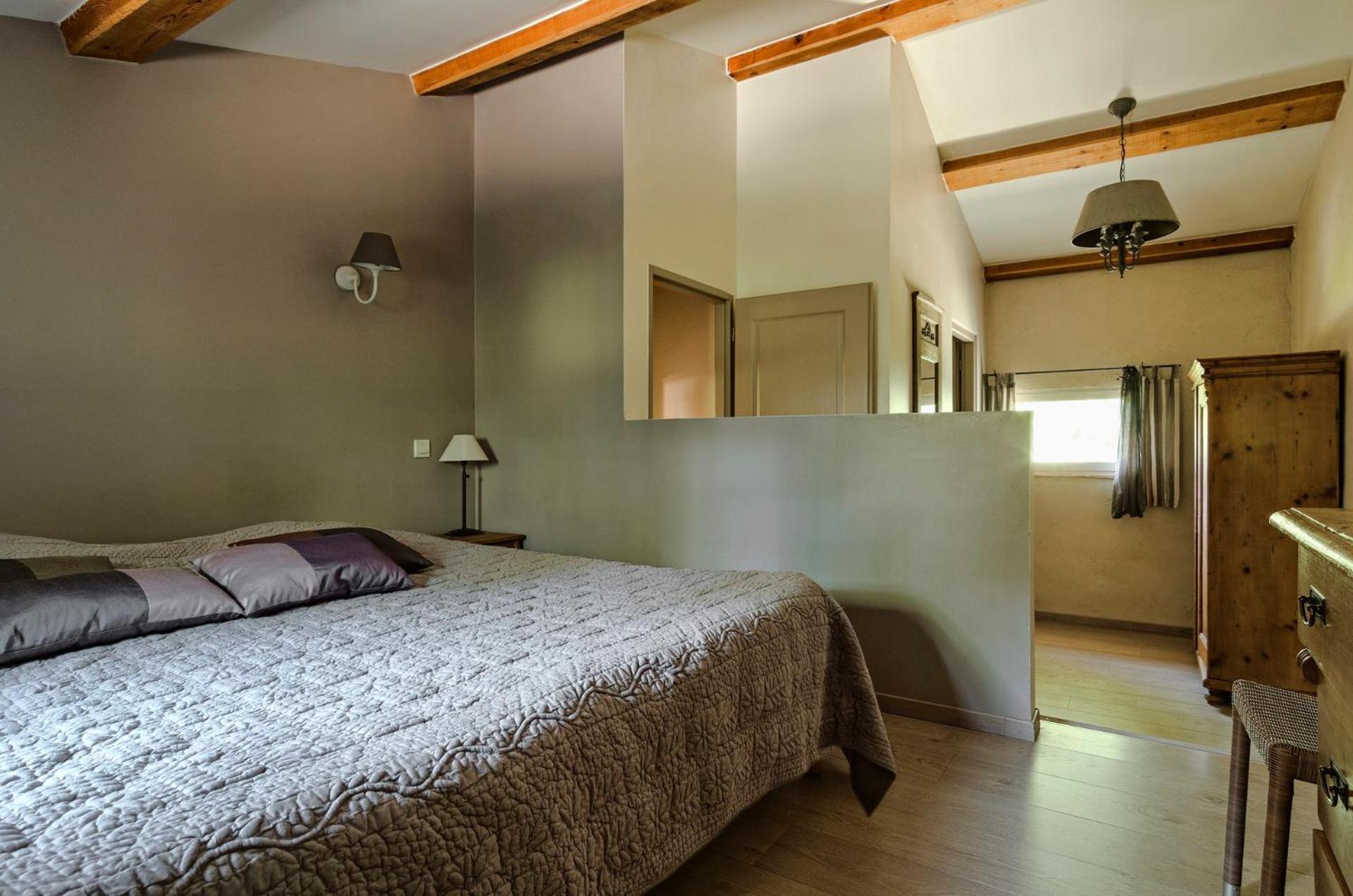 Les Maisons De Chante Oiseau Sigonce Room photo