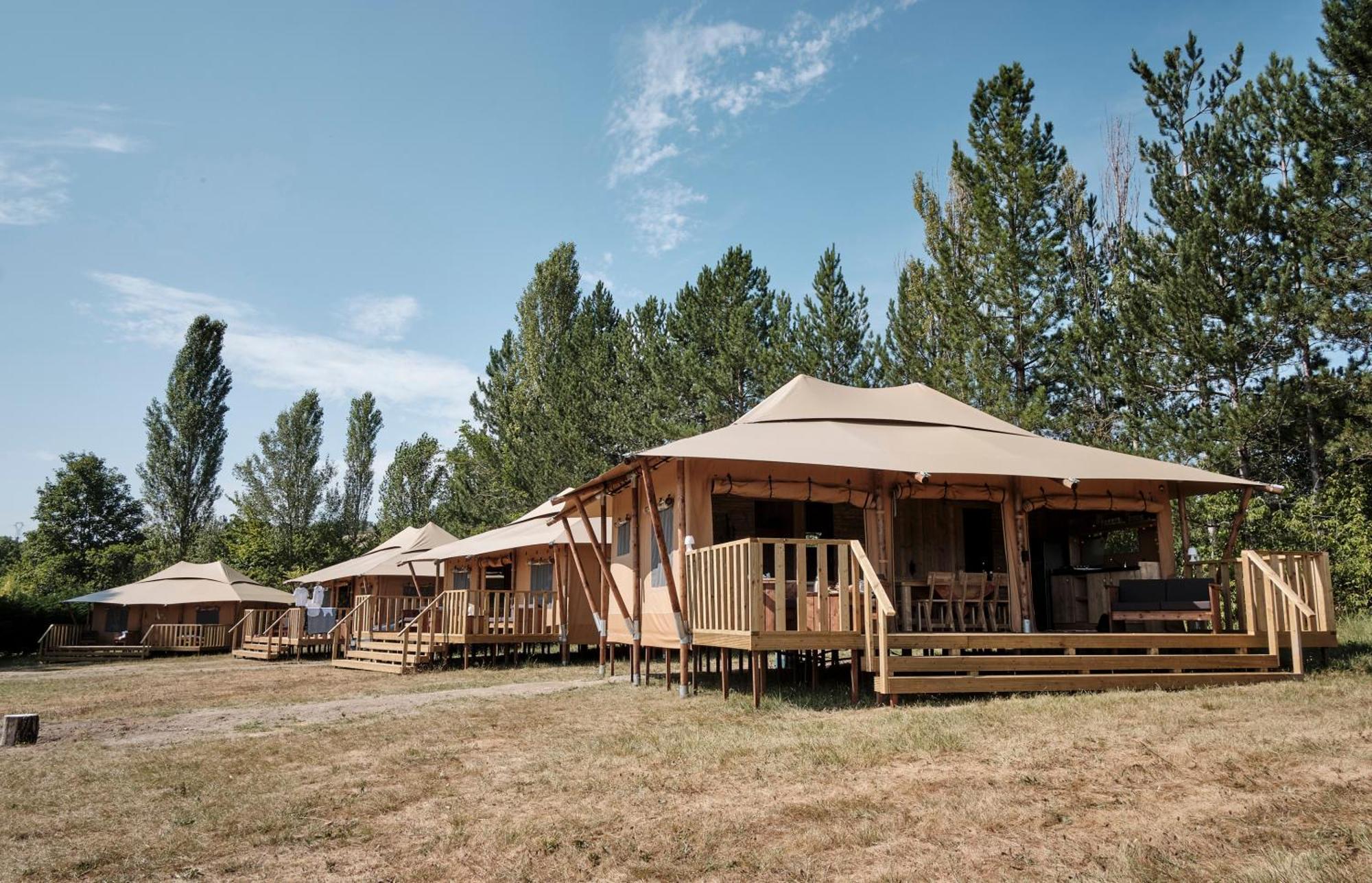 Les Maisons De Chante Oiseau Sigonce Room photo